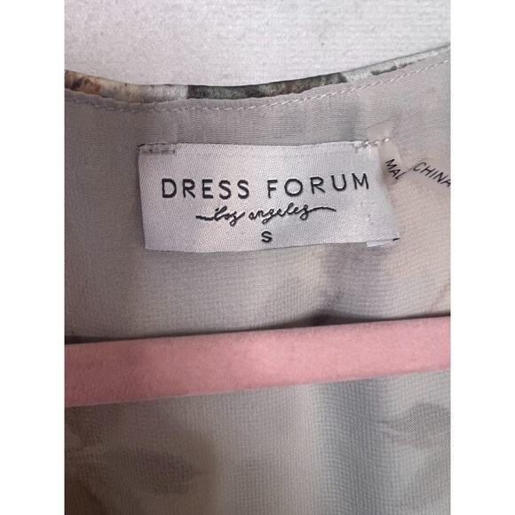 Dress Forum Size SM Dress Short Sleeve Silky Floral Classy - Picture 5 of 6